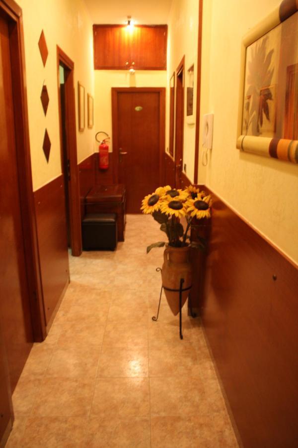 Yiennese Two Bed and Breakfast Rome Buitenkant foto