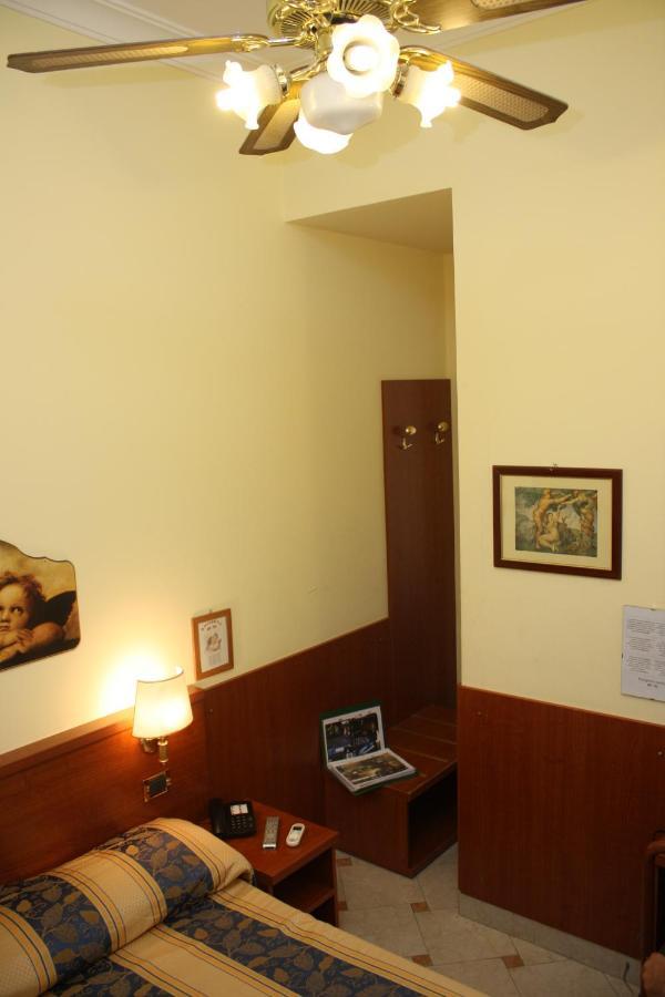 Yiennese Two Bed and Breakfast Rome Buitenkant foto